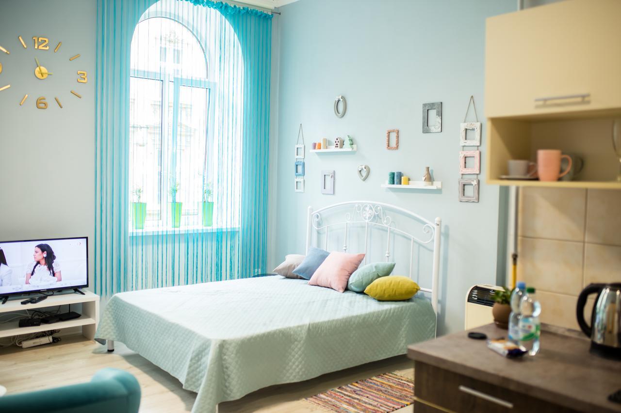 Romantic Apartment In The Center Of Old Lviv Luaran gambar