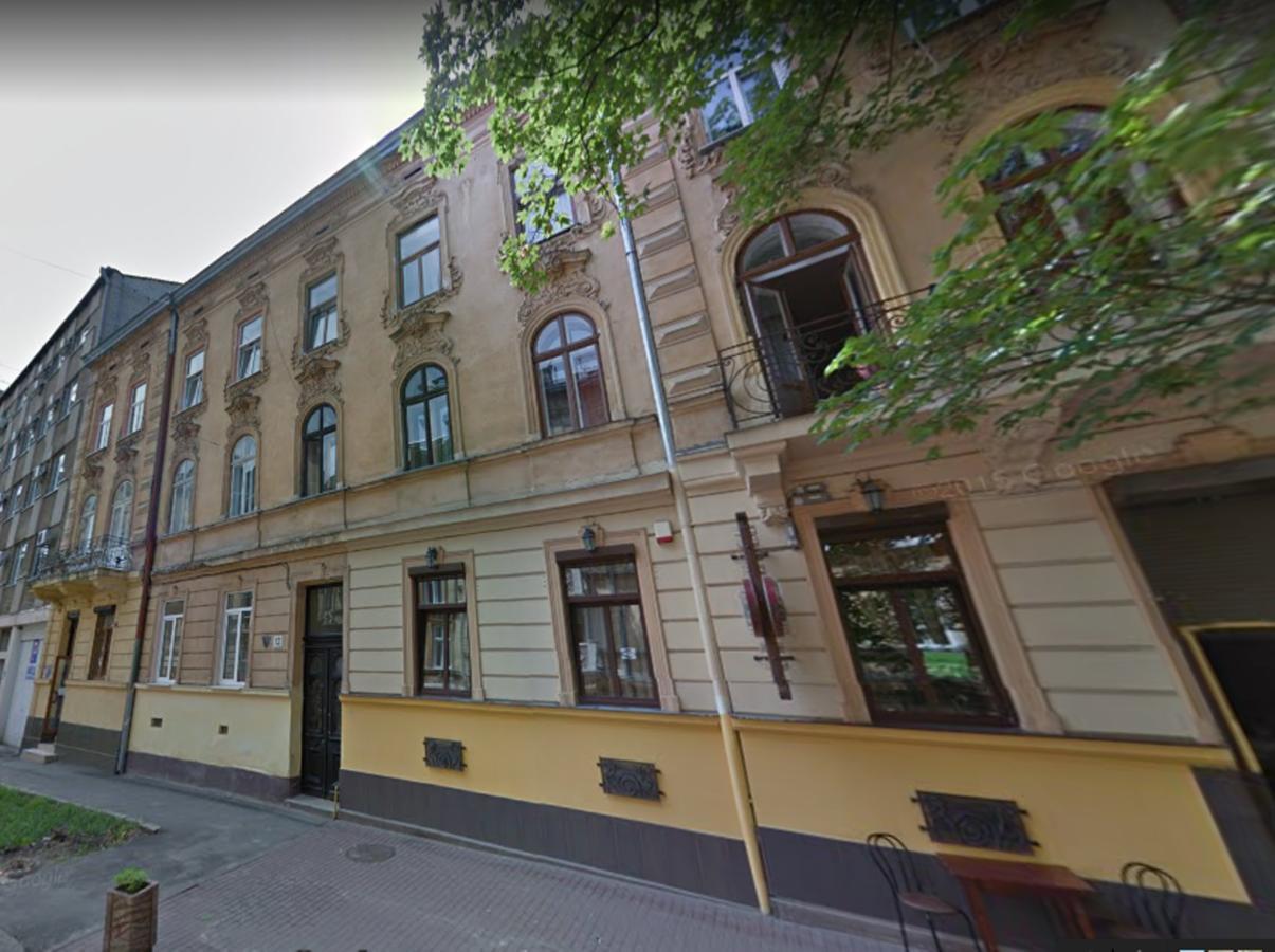 Romantic Apartment In The Center Of Old Lviv Luaran gambar